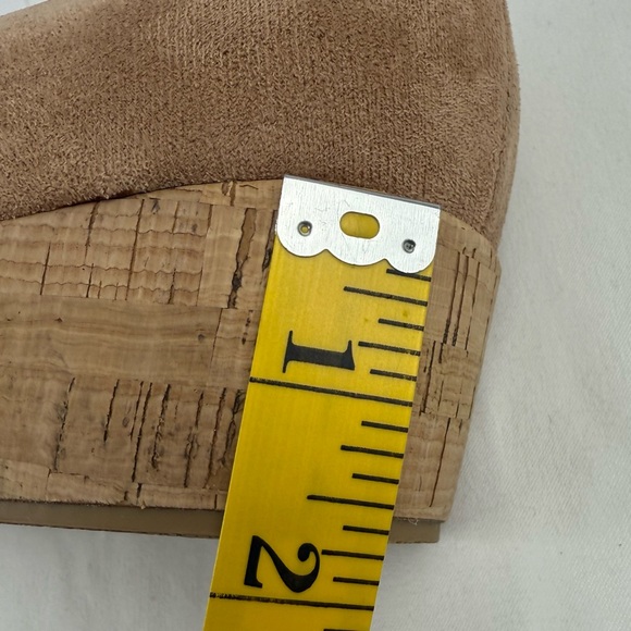 Corky’s Tan Suede Clogs Women’s Size 9 EUC - Picture 13 of 13